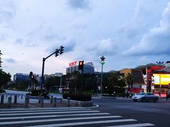 -飞翔公园(地铁站)