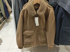 -优衣库(郑州二七万达广场店)