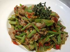 -雀蓝川菜(奥体广场店)