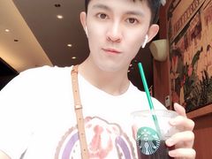 -星巴克臻选(华堂·新辰汇店)