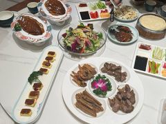 -梅利汴京烤鸭•开封豫菜地标店(东司门店)