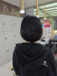 -镁连社·美联社