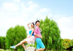 -格莱美国际影像馆(盛世芳华店)