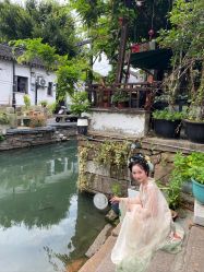 -一揽芳华汉服旗袍体验馆(拙政园店)