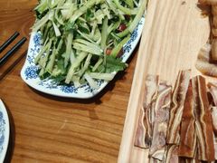 -老天桥酱肉烧饼夹肘子(天桥店)