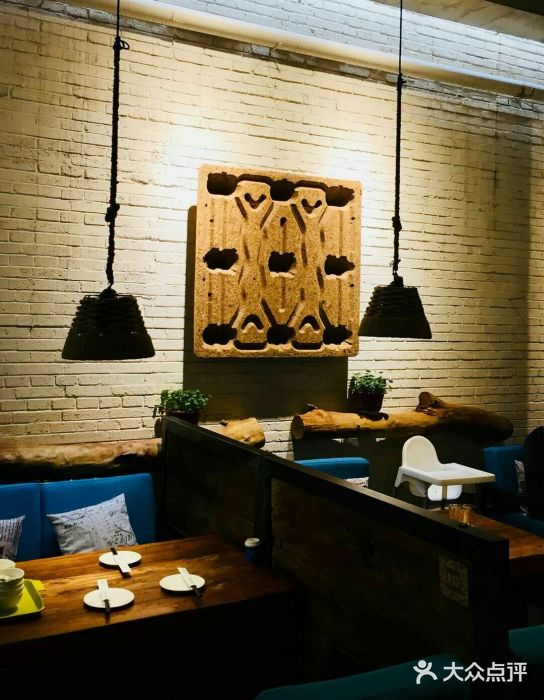 苹果树下艺术餐厅(宋庄店)卡座图片