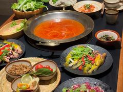 -野山舂·贵州现舂酸汤牛肉(东山店)