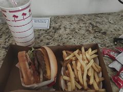 -In-N-Out Burger(LAX)