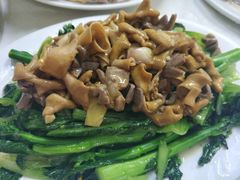 油麦菜炒鸡肠-醉贤居