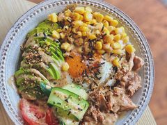 牛油果金枪鱼海苔饭-251#coffee roasters(沿河东路店)