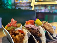 -Famous肥猫墨西哥音乐餐吧(五棵松华熙LIVE店)