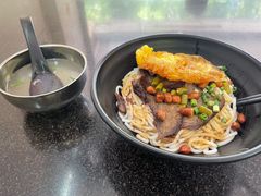 -丫丫桂林米粉(学府店)
