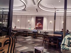-港丽餐厅(正大店)