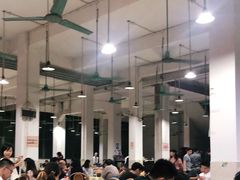 大堂-标记美食新鲜猪杂(兴南大道店)
