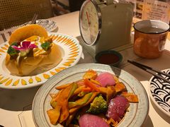-太食獸泰式茶餐厅(济南万象城店)