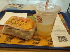 -麦当劳(新王府井店)
