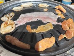 -明洞阿姨·韩式酱蟹烤肉·创意料理(三元桥店)