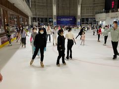 -冰纷万象滑冰场(深圳万象城店)