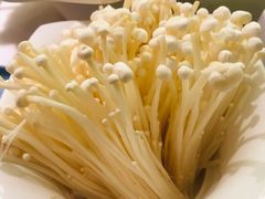 -左庭右院鲜牛肉火锅(浦江欢乐颂店)