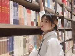 -钟书阁(群光广场店)