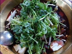 -周老三跷脚牛肉·全牛火锅(非遗传承店)