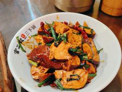 -富正毅三下锅·湘西韵味(天门山索道店)
