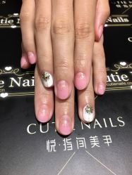 -悦指间美甲美睫