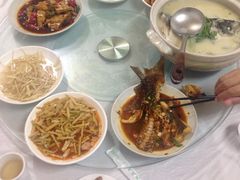-天乐农家鱼头王(天目湖店)
