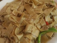 -雪乡阁东北农家菜(颛桥约好休闲街店)
