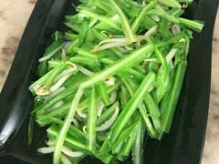 -新峰肉骨茶