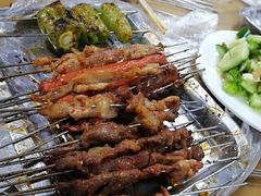 -亨利烧烤(理想山店)