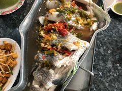 -光海鲜鱼翅餐厅(叻差拉披色路店)