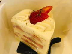 草莓千层-81BAKERY(大学路店)