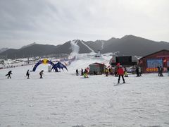 -丝绸之路山地度假区滑雪场