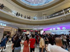 -白玉兰广场停车场