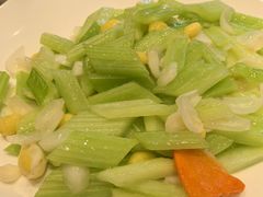 西芹百合-新南华大酒店(广中店)