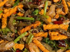 -荆楚渔艺堂·鱼头泡饭(江堤中路店)