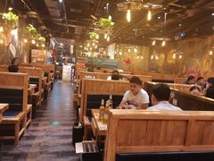 大堂-小俩口烧烤东北菜(双井店)