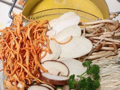 菌菇拼盘-八珍玉食鸡煲·打边炉(印象城店)