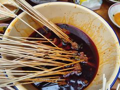 -拈签一笑黄牛肉辣卤串串