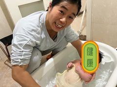 -臻爱住家月嫂育儿嫂(万达店)
