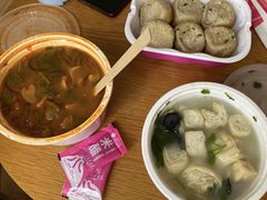 油豆腐百叶包粉丝汤-小杨生煎(乐坊虹井店)