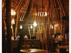 -Hai Bar And Grill