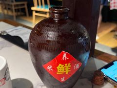 秘制孝感老坛米酒-小凤庭·地道湖北菜武昌鱼·藕汤(38年黄鹤楼店)