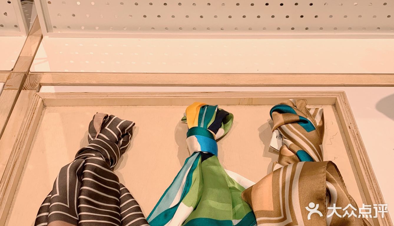 OCE春夏饰品又上新[礼花]抓夹不拉扯发际线正流行