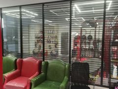 -极客游泳健身(王府井店)