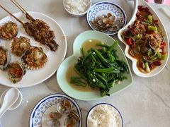 -覃记海鲜美食餐厅