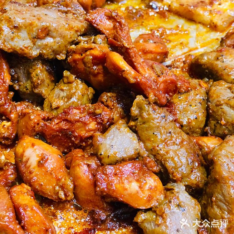 在大理石上烤肉,原来这么美味