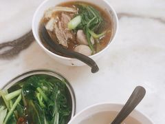 -颂记牛肉粉