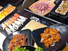 -三国惹火烤肉·中日韩烤肉集合店(百草路店)